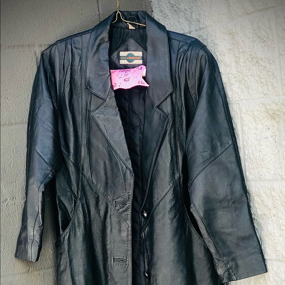 BEAUTIFUL Ladies 𝓛𝓮𝓪𝓽𝓱𝓮𝓻 Coat
